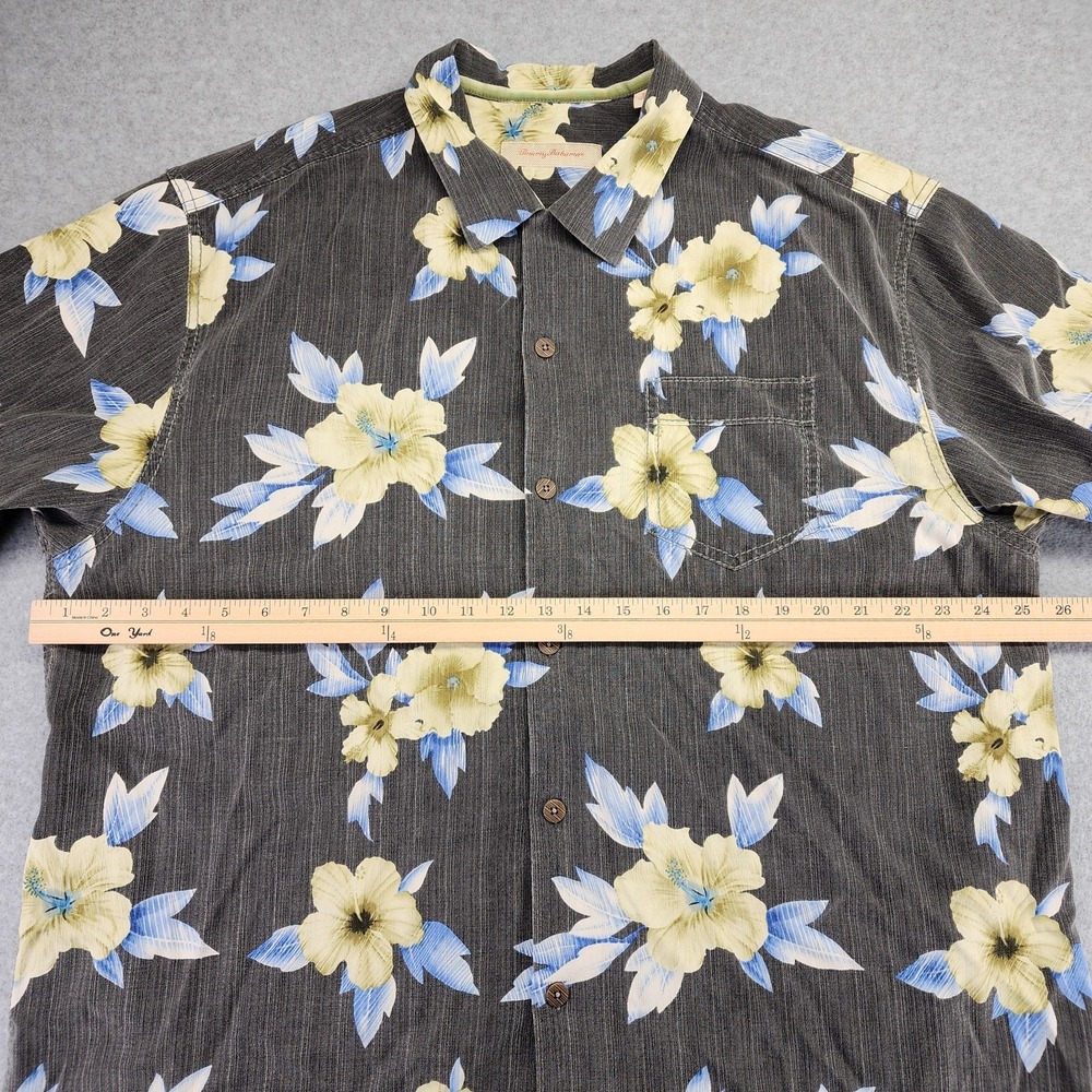 Tommy Bahama Men's XL Silk Gray Tropical Floral Short Sleeve Button Front Shirt - Picture 5 of 6